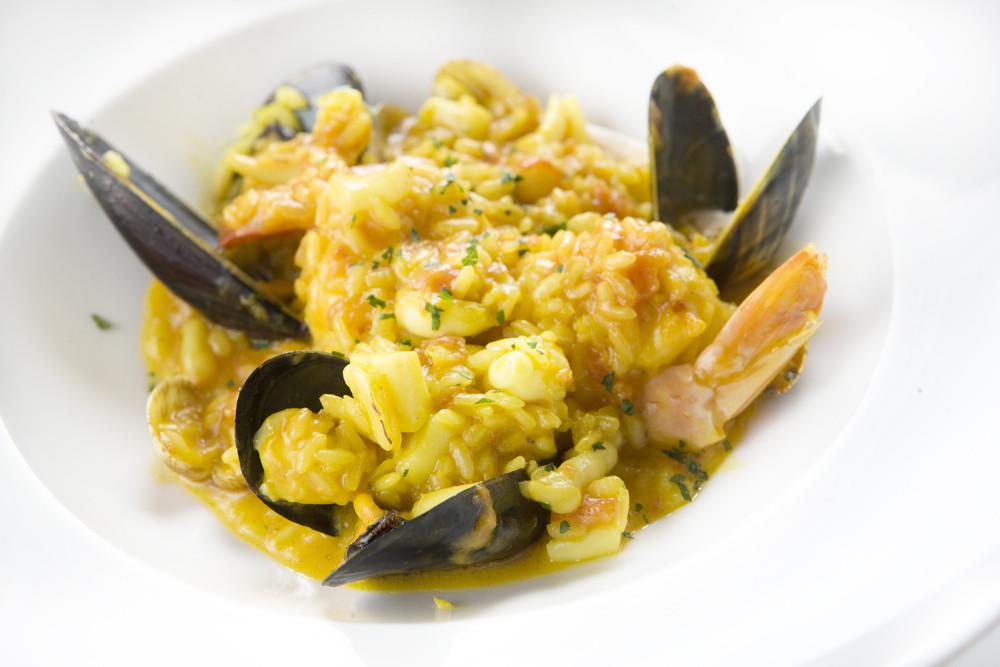 Easy Saffron Seafood Risotto - Rumi Spice